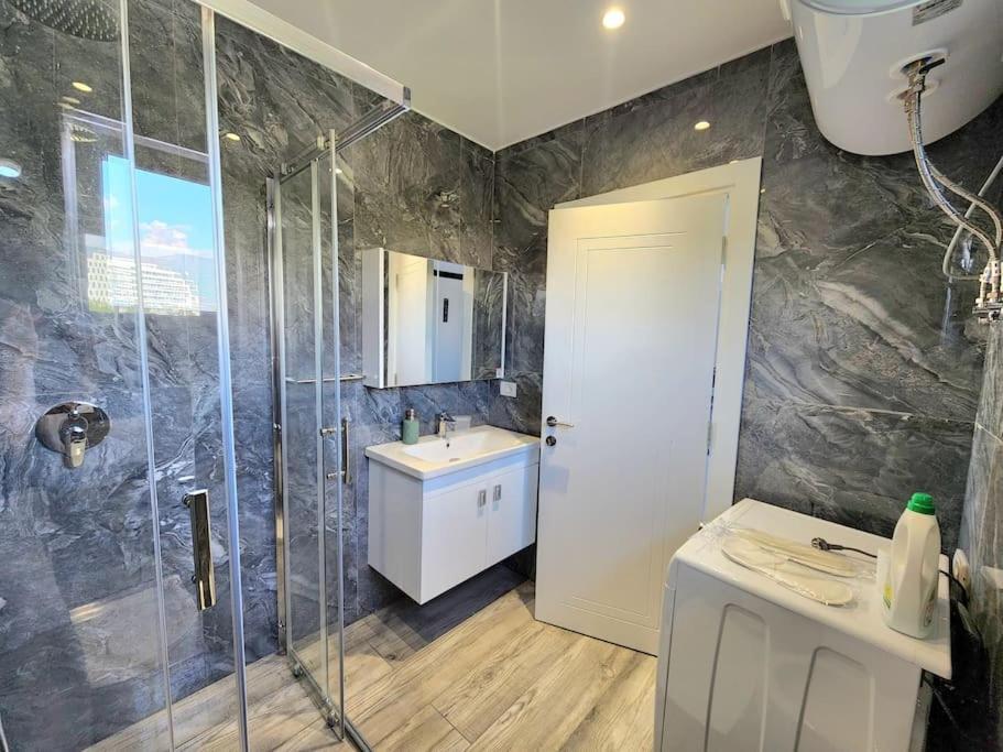 Tirana City Center Penthouse Oasis Exterior foto